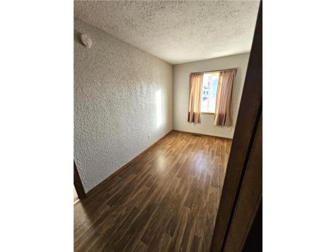 905 E 5th Street Blue Earth MN 56013
