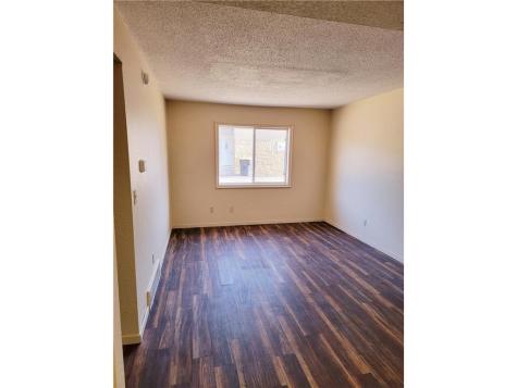 905 E 5th Street Blue Earth MN 56013