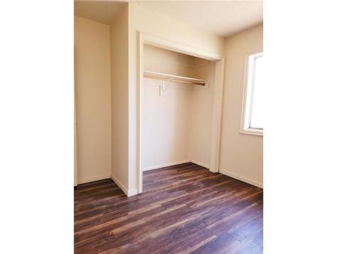 905 E 5th Street Blue Earth MN 56013