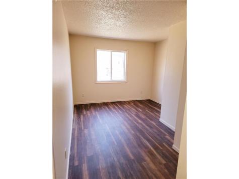 905 E 5th Street Blue Earth MN 56013