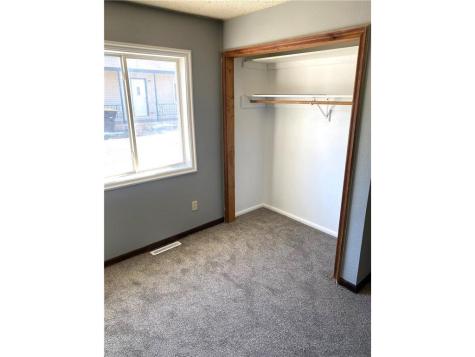 905 E 5th Street Blue Earth MN 56013