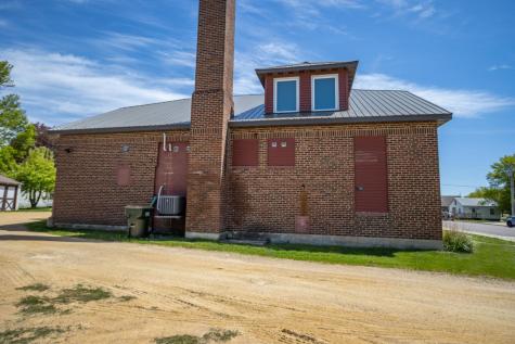 196 Main Street W Elysian MN 56028
