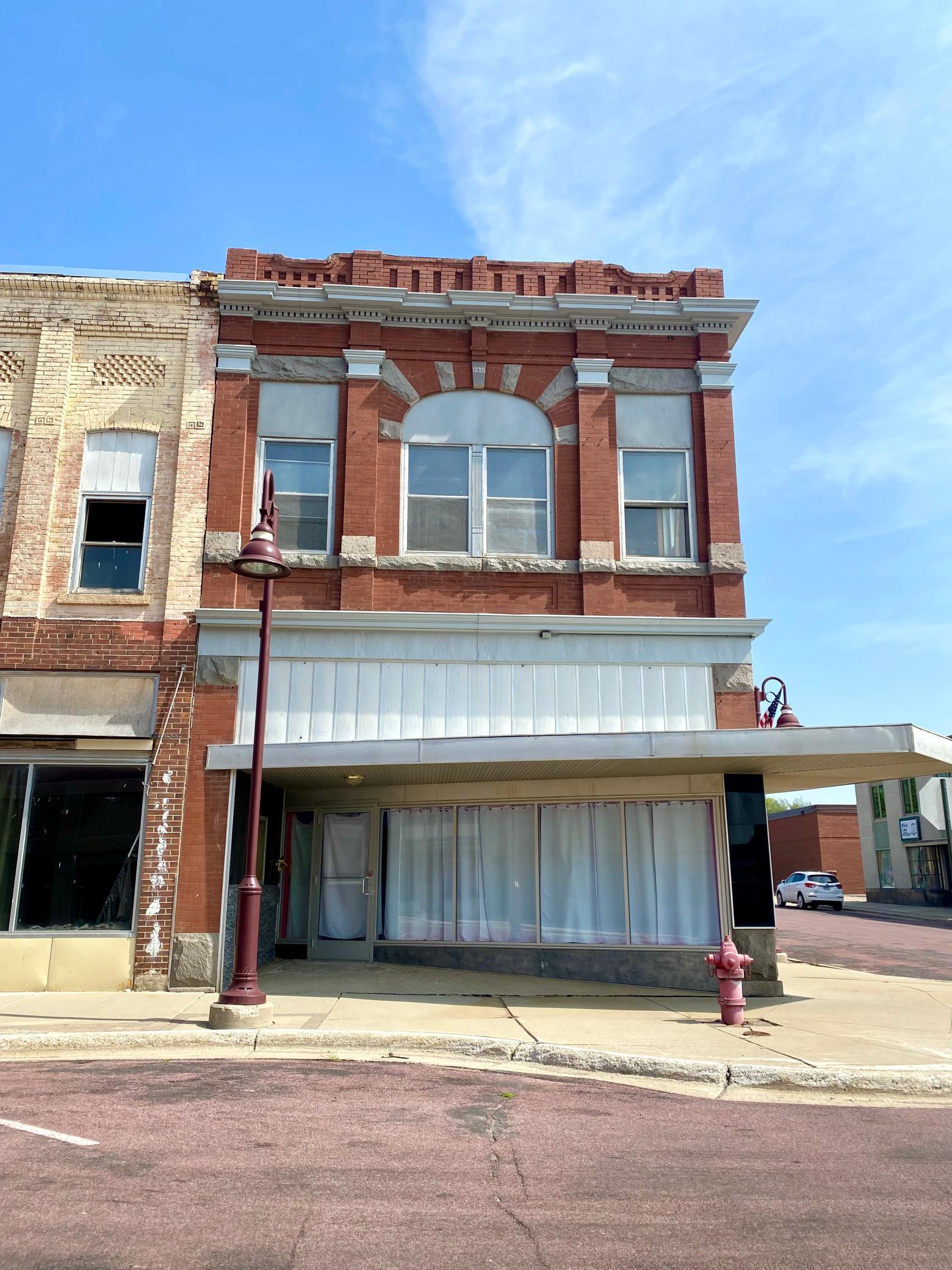 241 S Washington Street Redwood Falls MN 56283