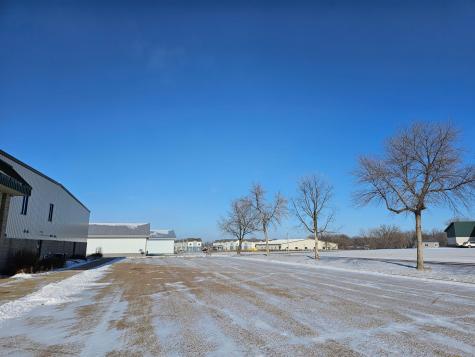 1820 N Redding Avenue Windom MN 56101