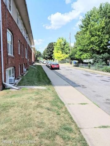 1703, 1702 Ashland And Laurel Avenue Saint Paul MN 55104