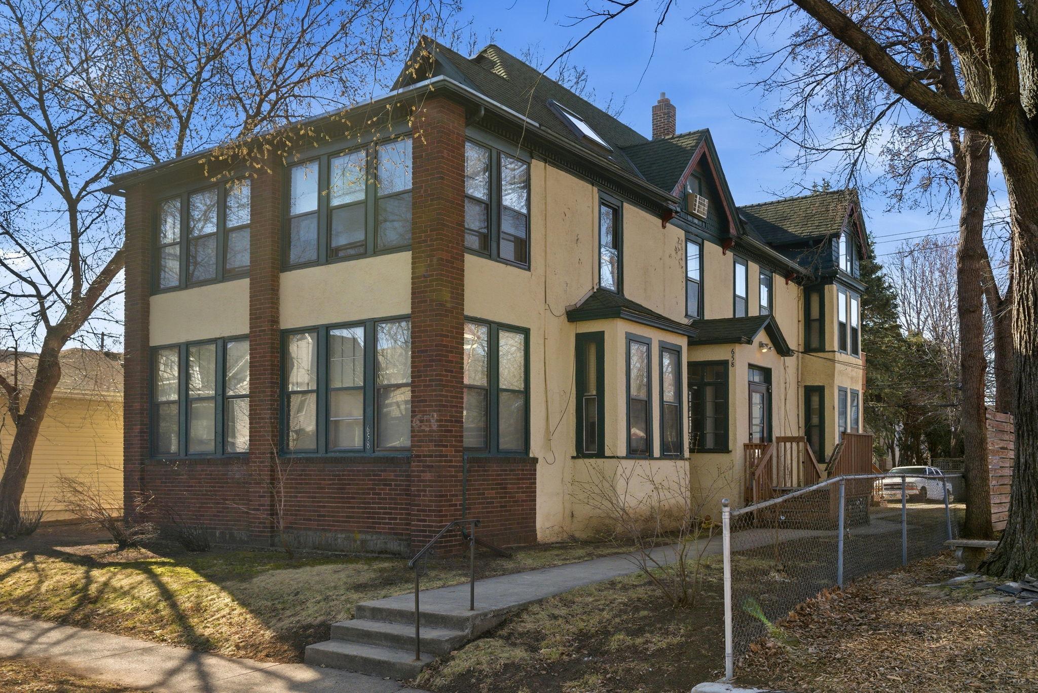 658 Hague Avenue Saint Paul MN 55104