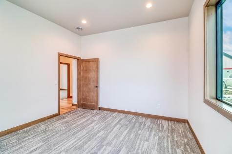 4084 53rd Avenue S Fargo ND 58104
