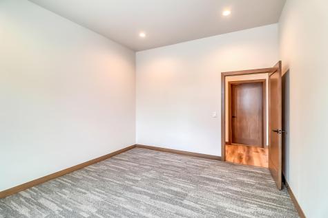 4084 53rd Avenue S Fargo ND 58104
