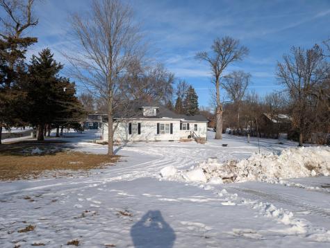 617 E Highway 12 Litchfield MN 55355