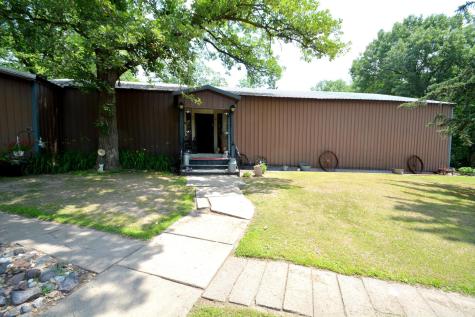 18XXXX Us Highway 169 Milaca MN 56353