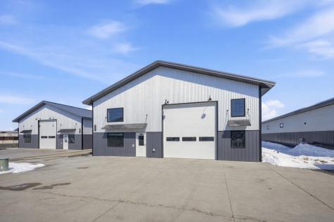 3320 39th Street S Fargo ND 58104