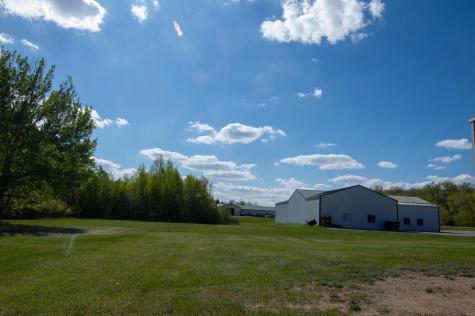 1240 Prairie Avenue NW Staples MN 56479