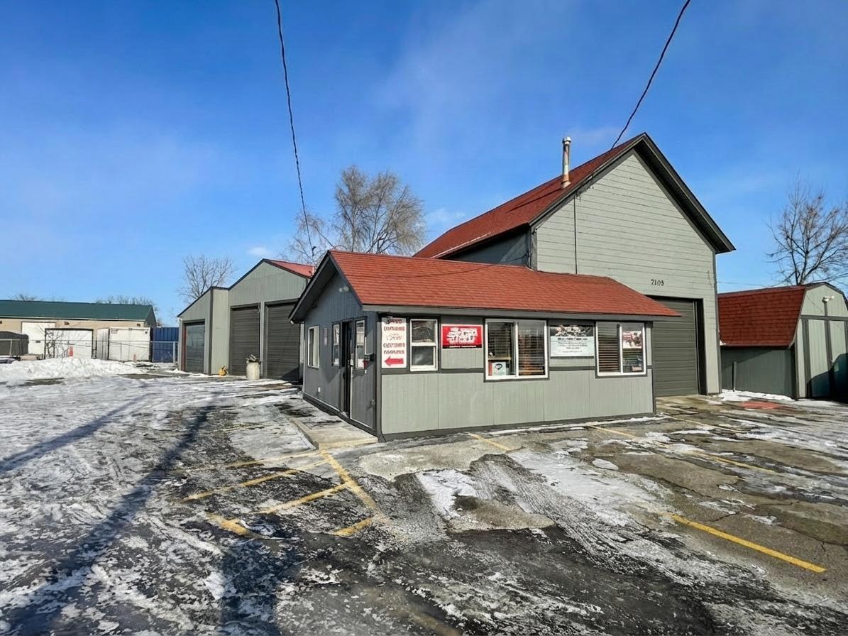 7105 Highway 10 NW Ramsey MN 55303