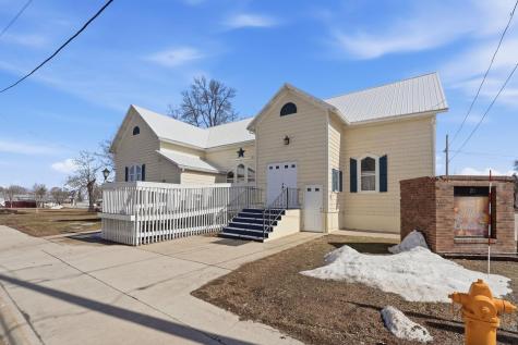 211 E 1st Avenue Osakis MN 56360
