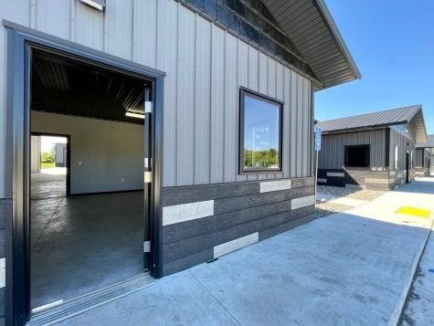 1637 29th Avenue S Moorhead MN 56560