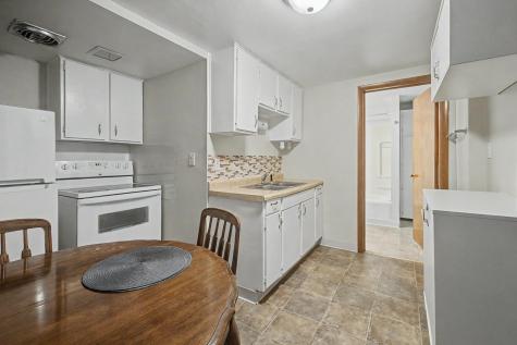 1752 Iglehart Avenue Saint Paul MN 55104