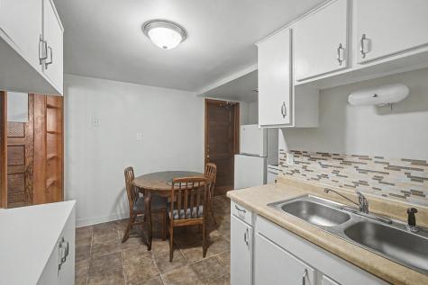 1752 Iglehart Avenue Saint Paul MN 55104
