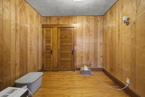 1752 Iglehart Avenue Saint Paul MN 55104