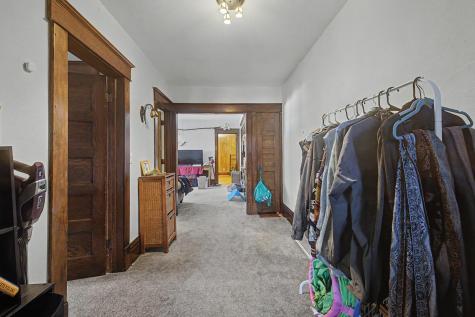 1752 Iglehart Avenue Saint Paul MN 55104