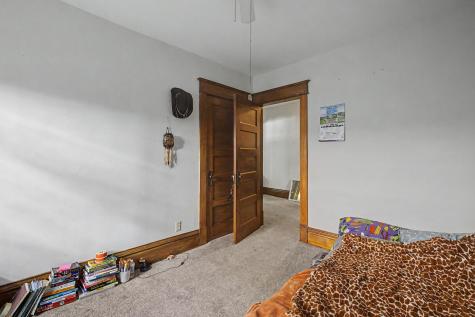 1752 Iglehart Avenue Saint Paul MN 55104