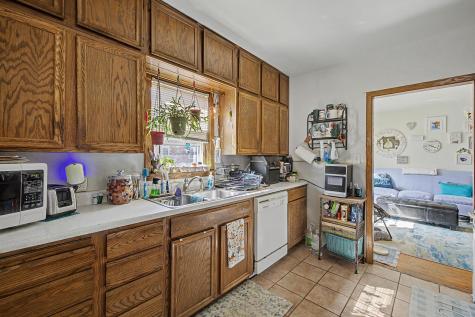 1752 Iglehart Avenue Saint Paul MN 55104