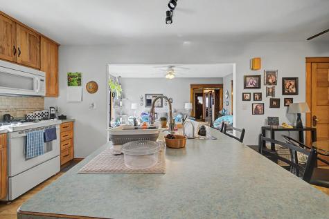 1752 Iglehart Avenue Saint Paul MN 55104