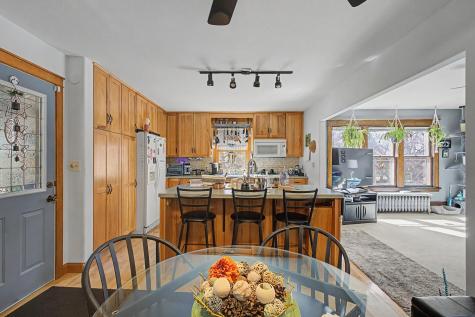 1752 Iglehart Avenue Saint Paul MN 55104