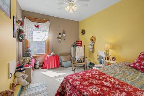 1752 Iglehart Avenue Saint Paul MN 55104
