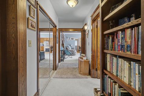 1752 Iglehart Avenue Saint Paul MN 55104