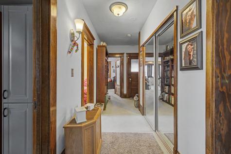 1752 Iglehart Avenue Saint Paul MN 55104