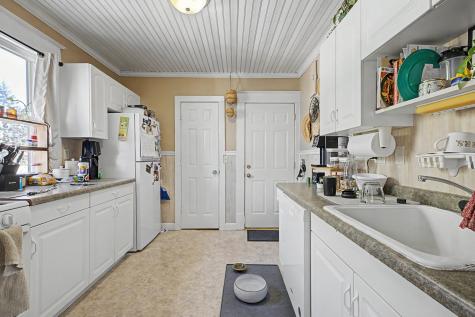 1752 Iglehart Avenue Saint Paul MN 55104