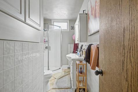 1752 Iglehart Avenue Saint Paul MN 55104