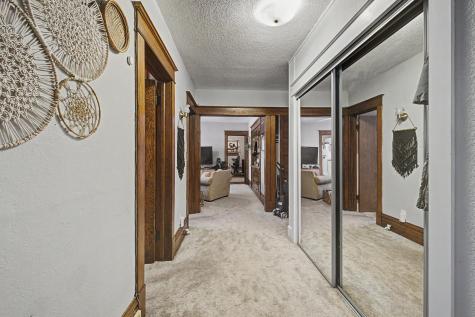 1752 Iglehart Avenue Saint Paul MN 55104