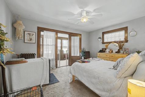 1752 Iglehart Avenue Saint Paul MN 55104