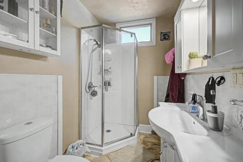 1752 Iglehart Avenue Saint Paul MN 55104