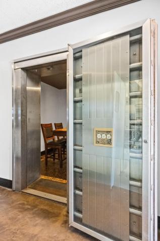 613 Broadway Street Alexandria MN 56308