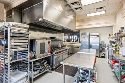 613 Broadway Street Alexandria MN 56308