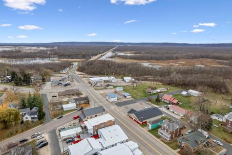207 N Main Street Nelson WI 54756