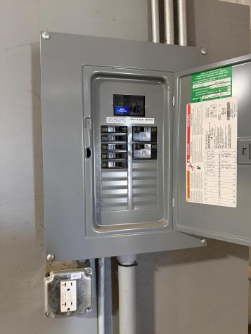 825 13th Avenue SE Valley City ND 58072