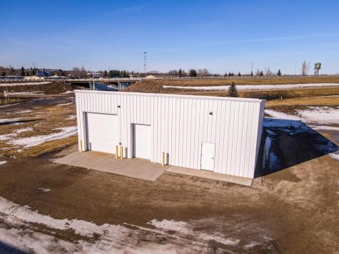 825 13th Avenue SE Valley City ND 58072