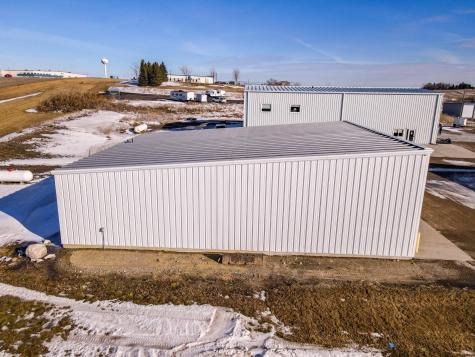 825 13th Avenue SE Valley City ND 58072