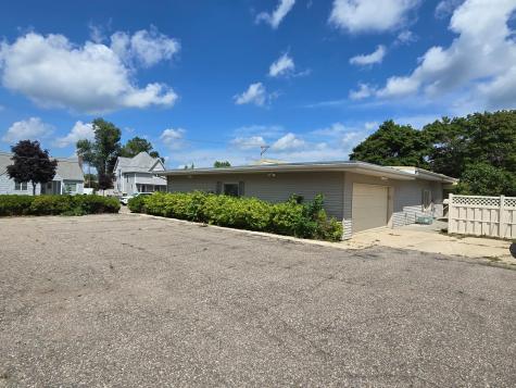 710 4th Street SE Pipestone MN 56164
