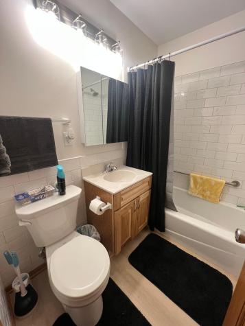 1426 Frost Avenue Maplewood MN 55109