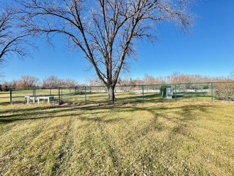 521 Oak Street Breckenridge MN 56520