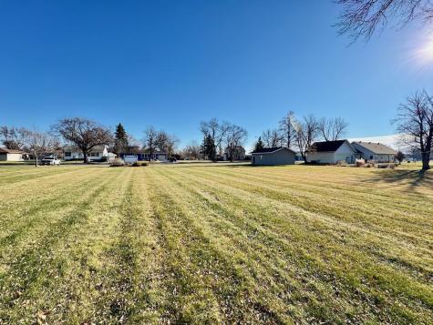 521 Oak Street Breckenridge MN 56520