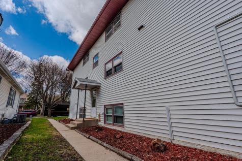 420 10th Avenue N Fargo ND 58102