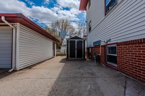 420 10th Avenue N Fargo ND 58102