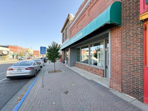 110 - 112 E Lincoln Avenue Fergus Falls MN 56537