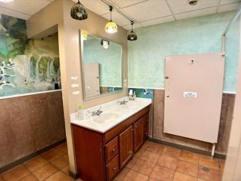 1079 Rice Street Saint Paul MN 55117