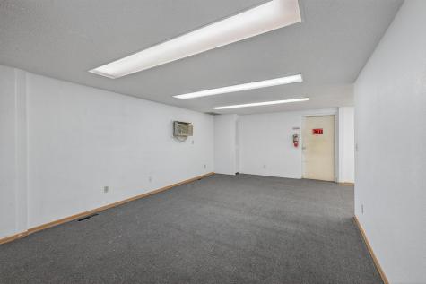 5201 Lakeland Avenue N Crystal MN 55429